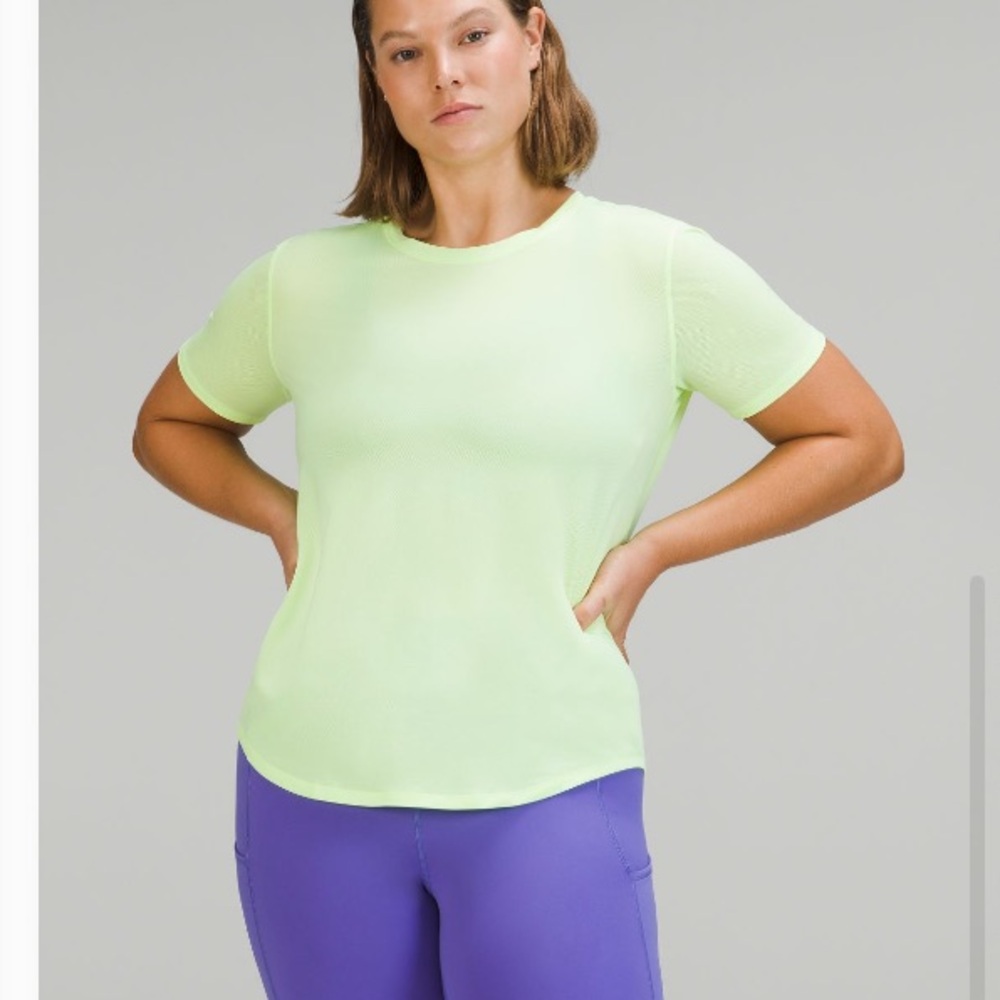 NWT Lululemon High Neck Run and Train Tee Faded Zap Size 14 Short Sleeve Top